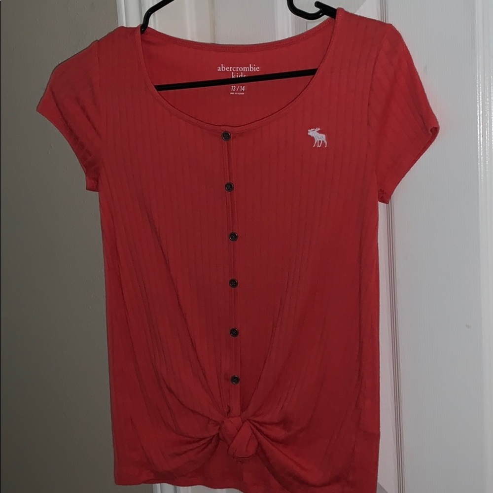 low neck tee